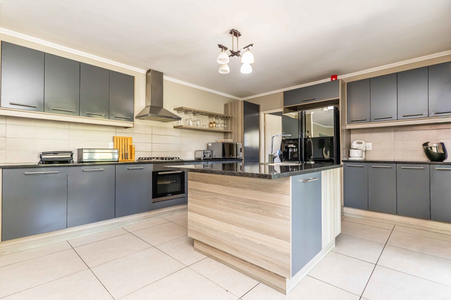 3 Bedroom Property for Sale in Century City Western Cape